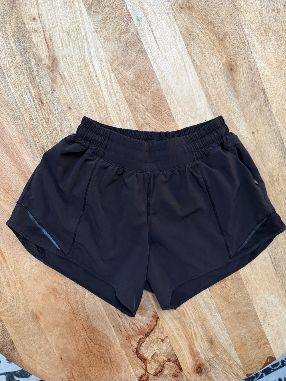 lululemon athletica Hotty Hot High Rise Shorts 4” Inseam in Black Size 4